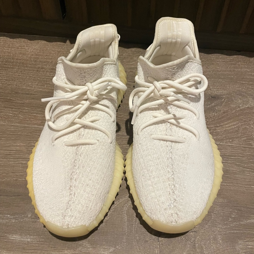 Yeezy Boost 350 V2 in Cream White